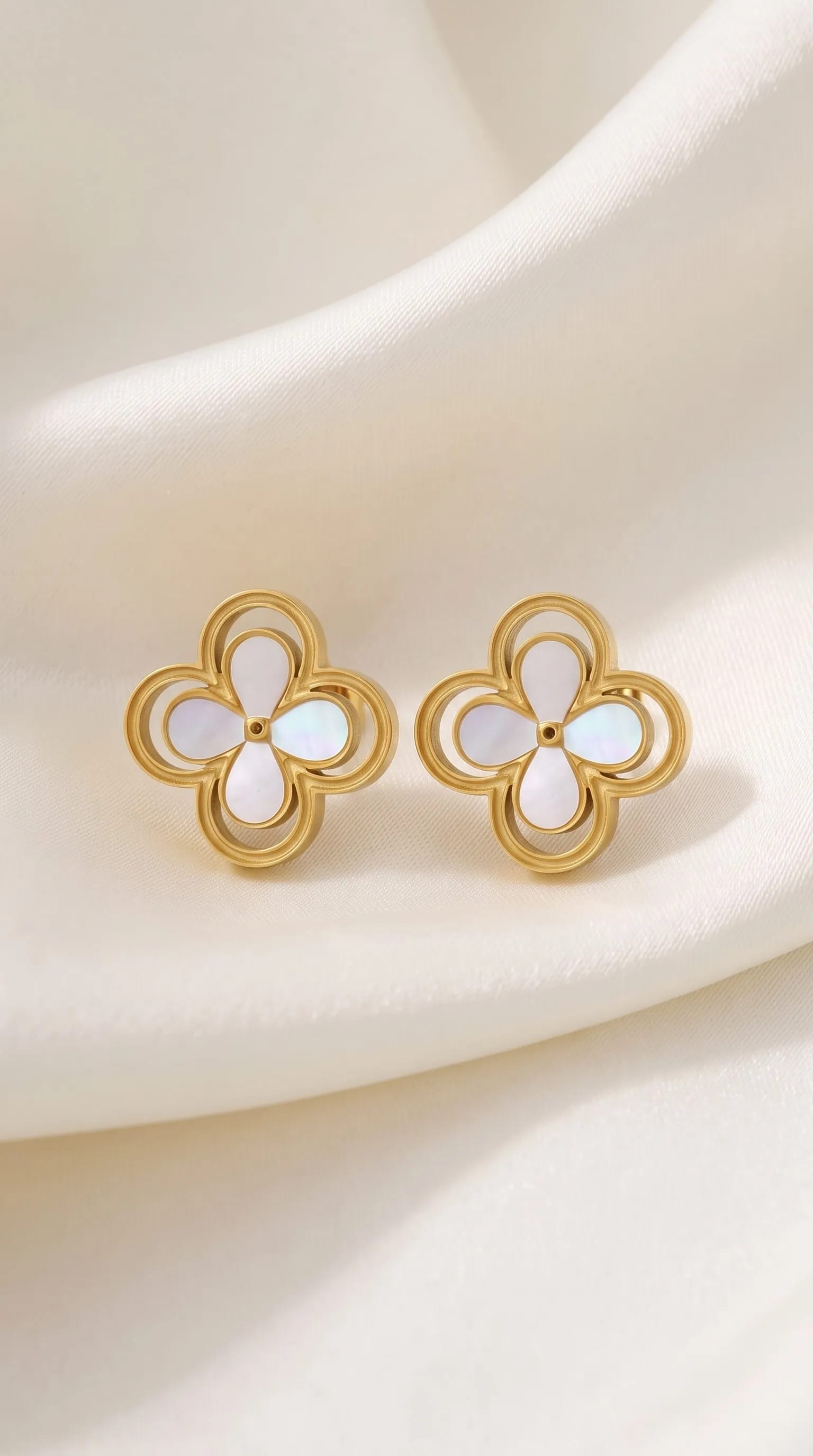 Cloversi Clover Pearl – Perlamutra āboliņa auskari