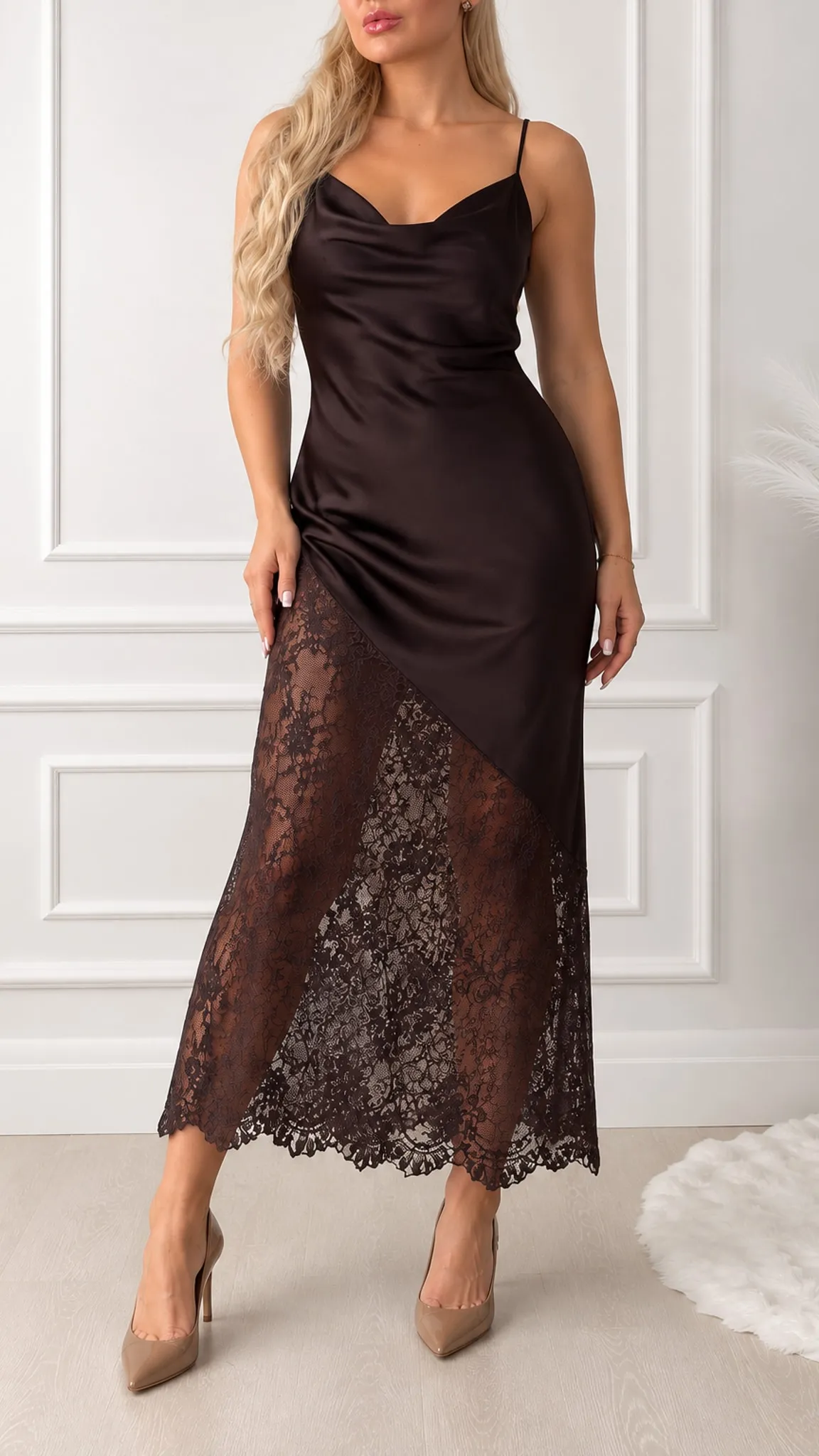 Satīna kleita «Tango»